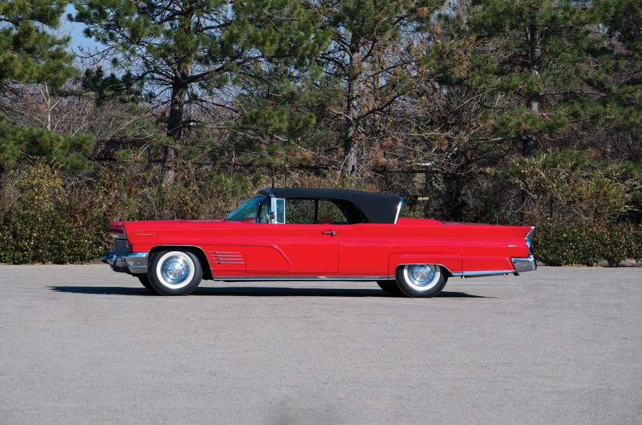  Lincoln Continental Mark V Convertible 1960 года  (фото 38 из 60)